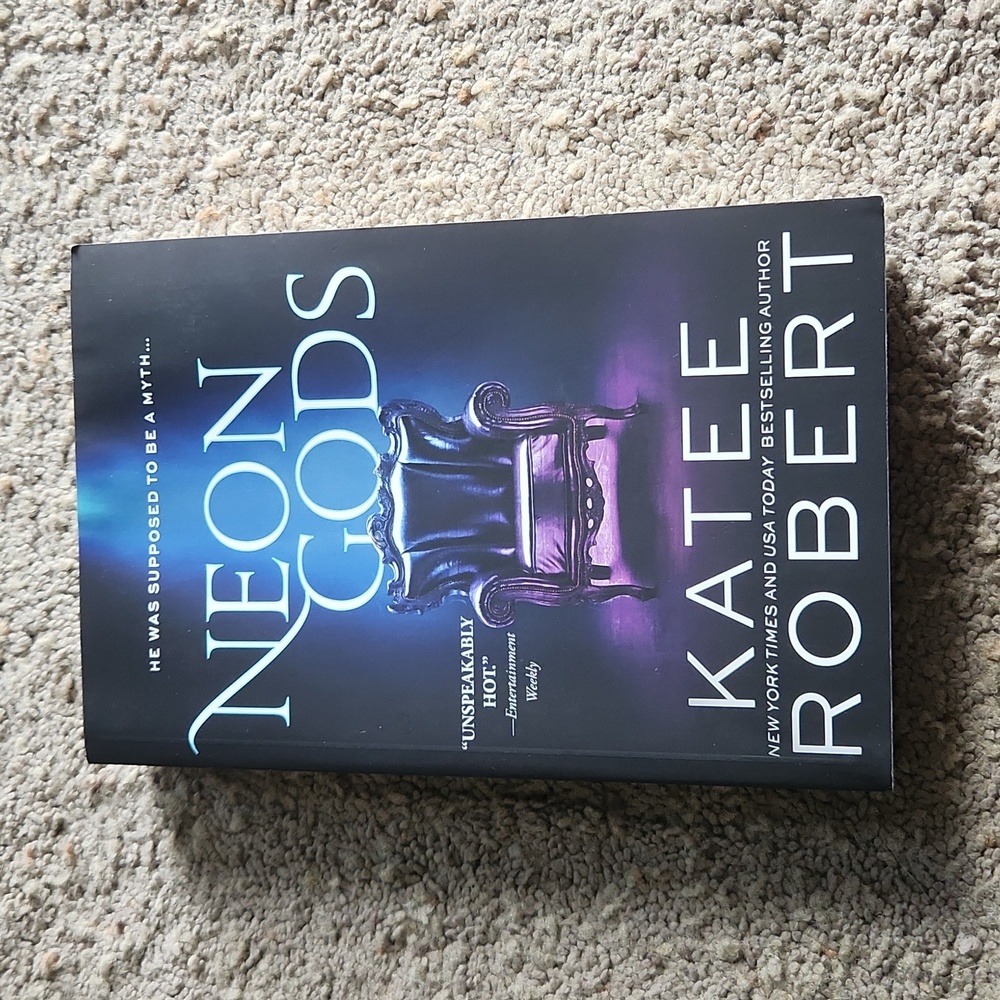 Neon God's by Katee Robert